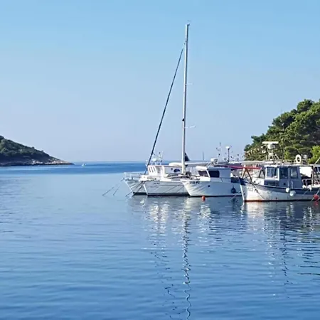 In Near Gortan Cove * Pula