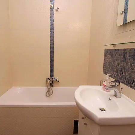 Apartment In Near Gortan Cove
